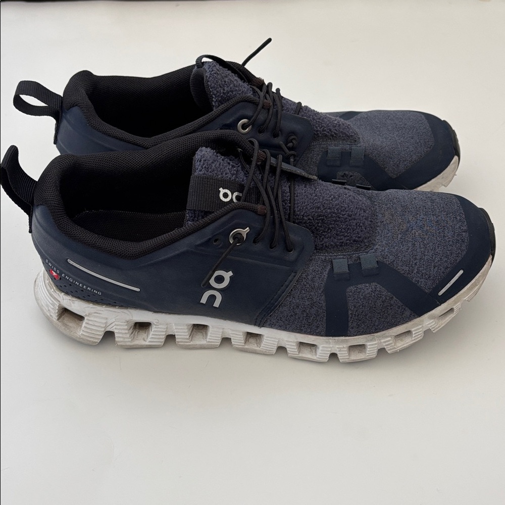 On Cloud 5 Terry Running Walking Shoes Navy Blue White Athletic Womens‎ Size 7.5